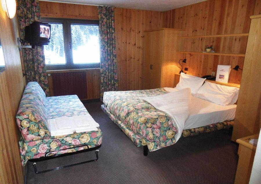 Hotel Santa Caterina Santa Caterina Valfurva Eksteriør billede