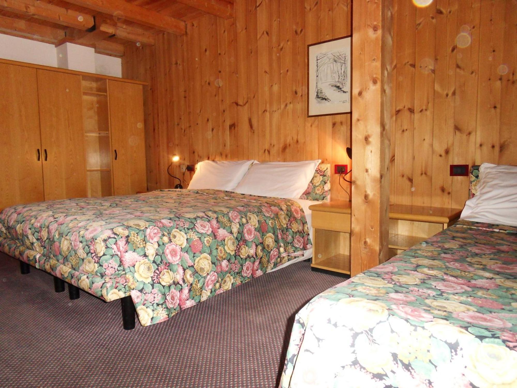 Hotel Santa Caterina Santa Caterina Valfurva Eksteriør billede
