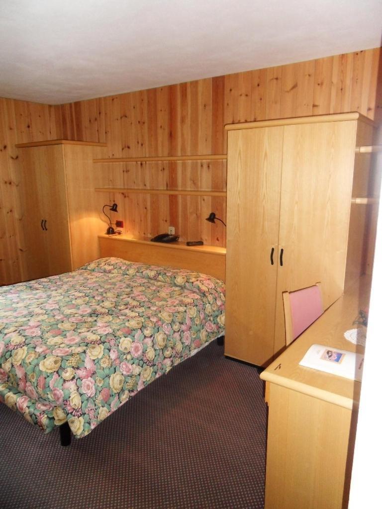 Hotel Santa Caterina Santa Caterina Valfurva Eksteriør billede