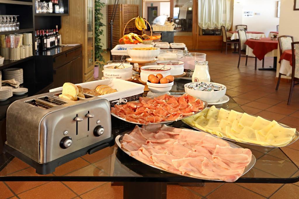 Hotel Santa Caterina Santa Caterina Valfurva Eksteriør billede