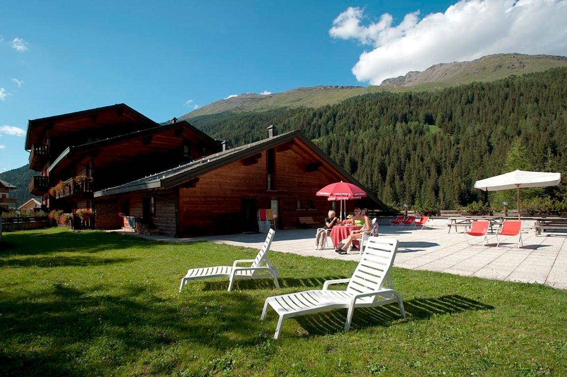 Hotel Santa Caterina Santa Caterina Valfurva Eksteriør billede
