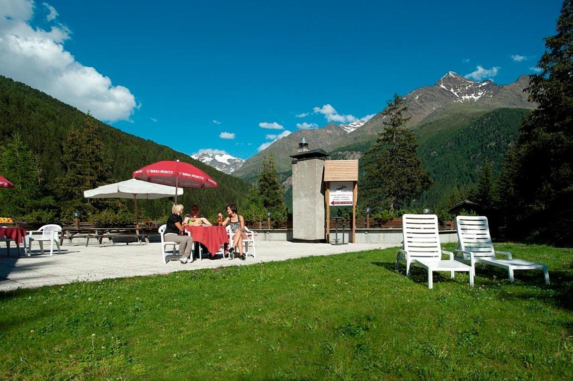 Hotel Santa Caterina Santa Caterina Valfurva Eksteriør billede